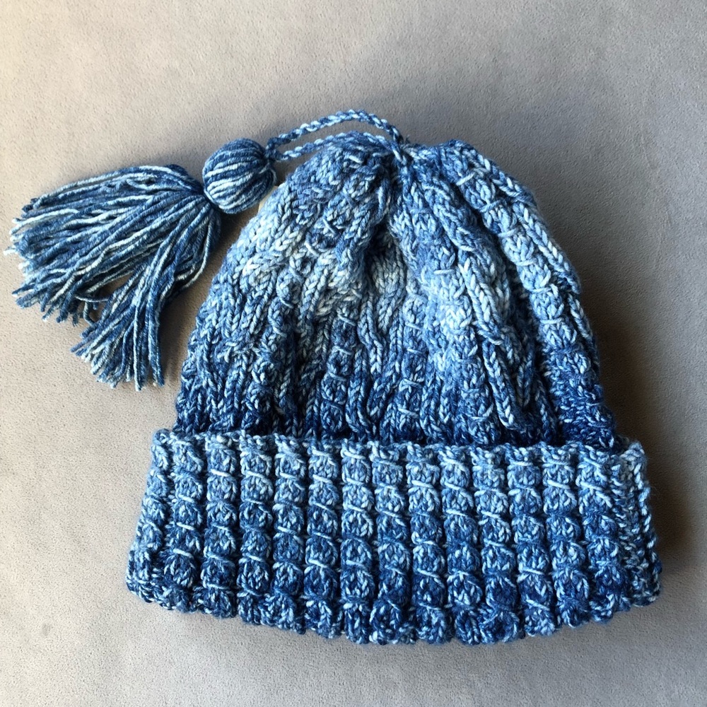 Handmade Toque ~ Blue Knit ~ NWT ~ 🇨🇦